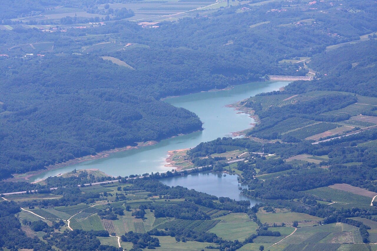 Lake Vogrsko