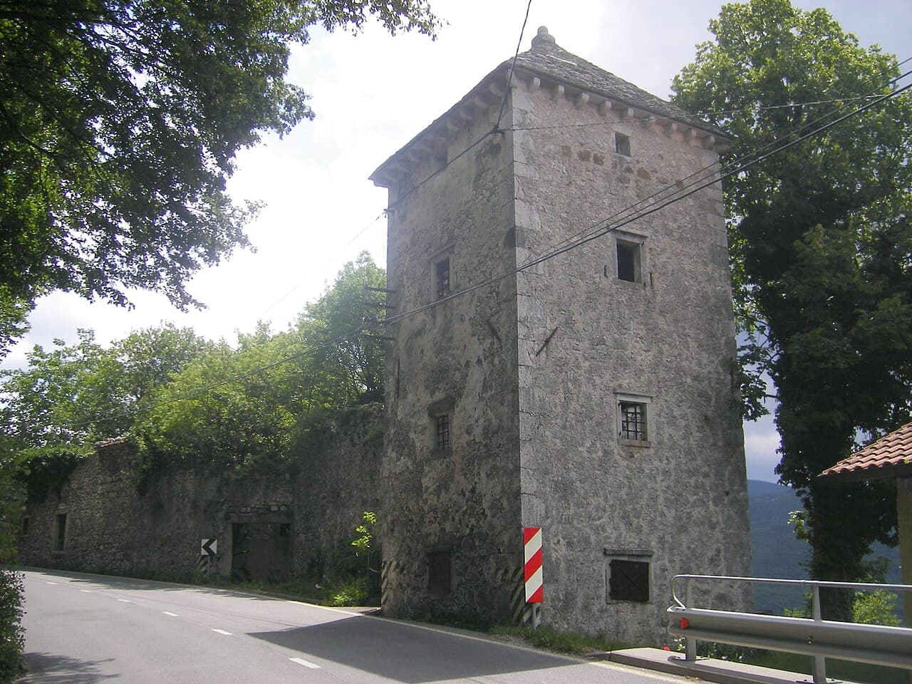 Trilek Castle
