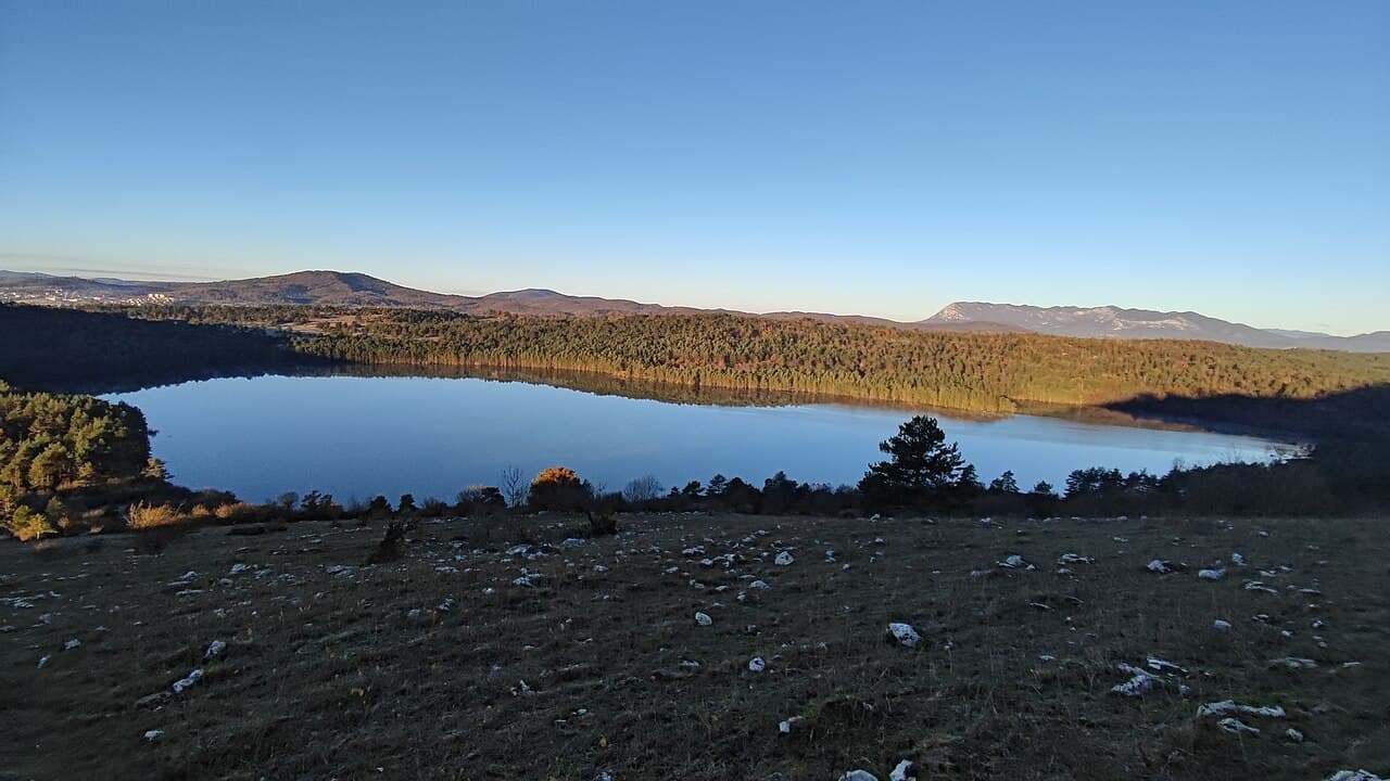 Lake Petelinje