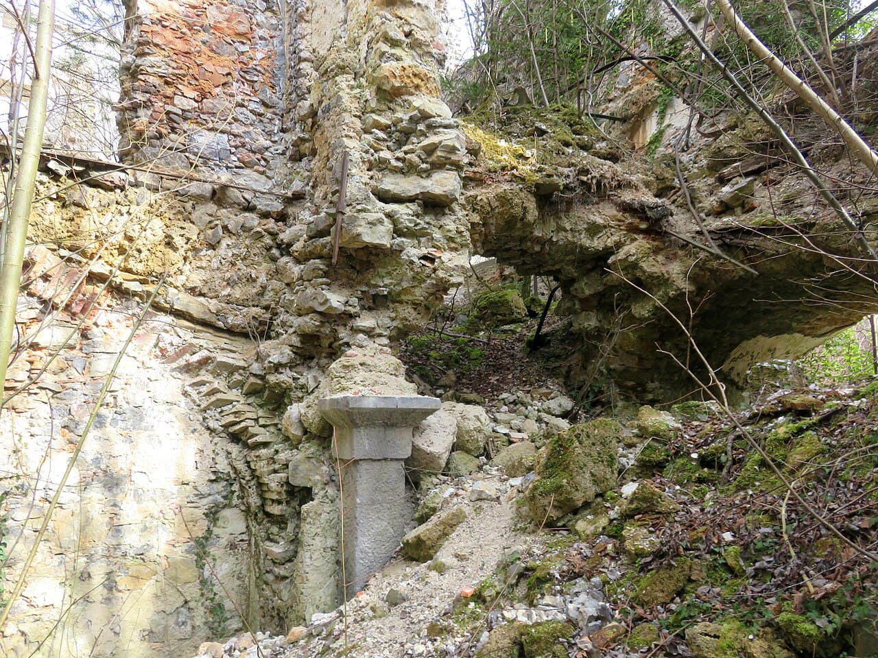 Brdo Castle