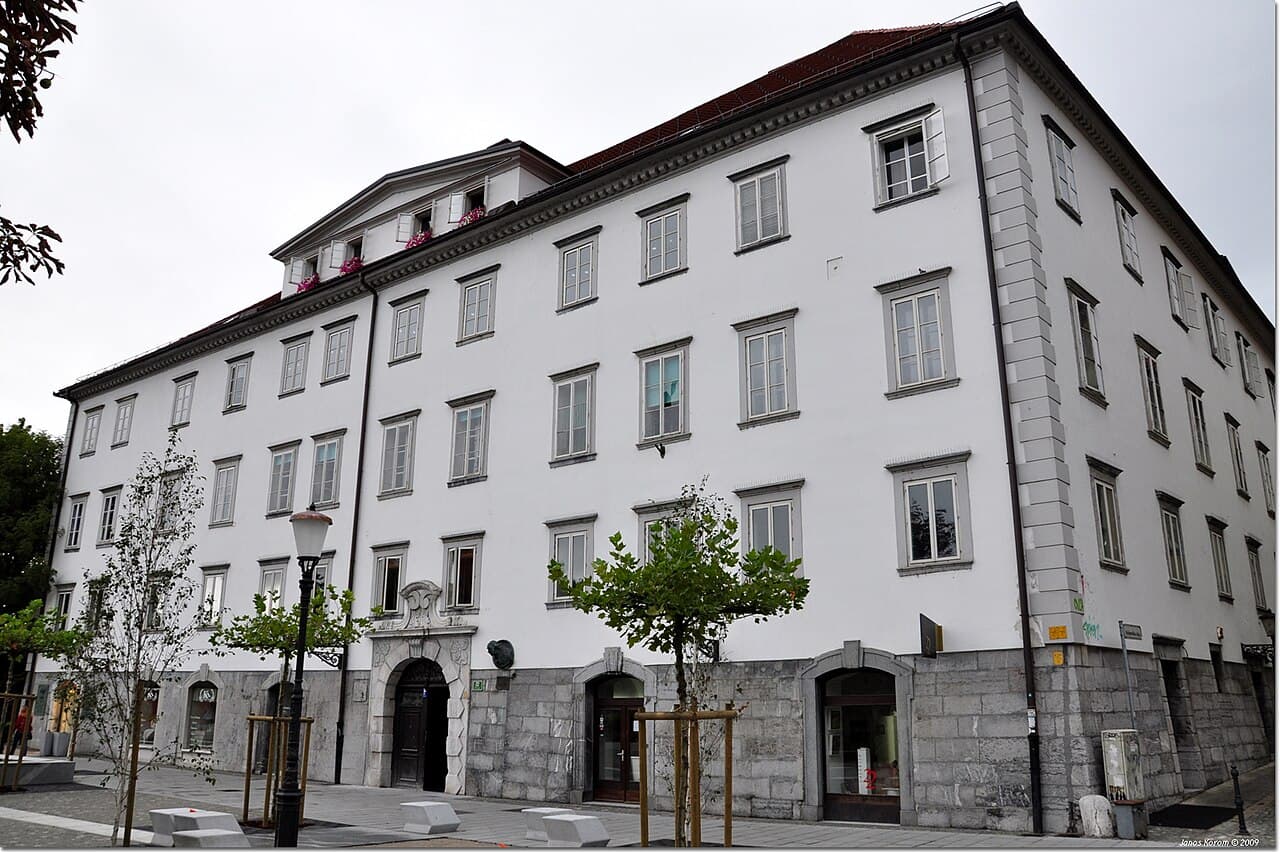 Zois Mansion