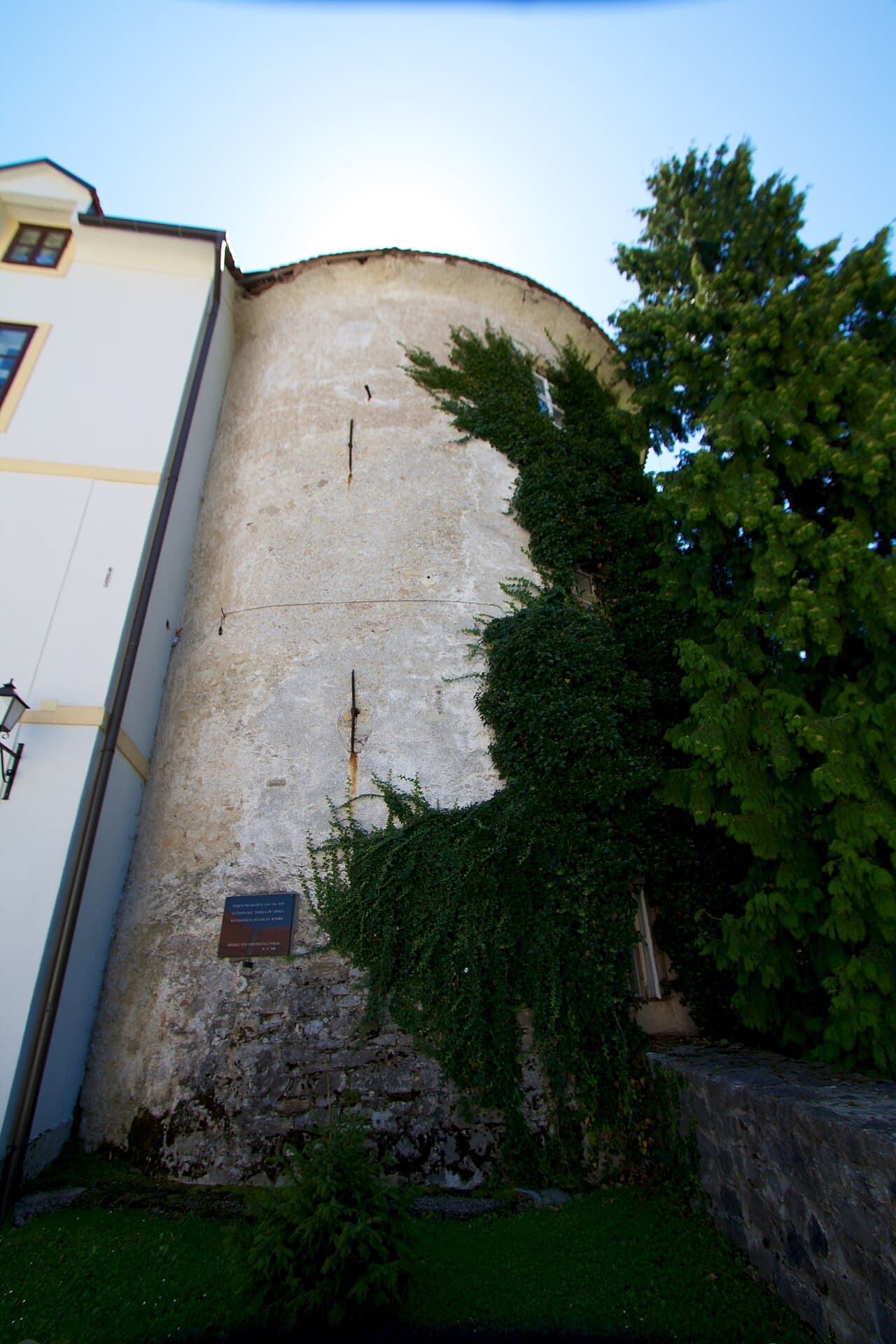 Loka Castle