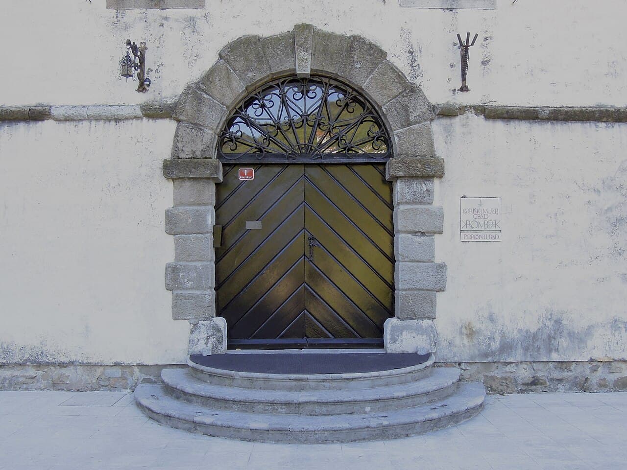 Kromberk Castle
